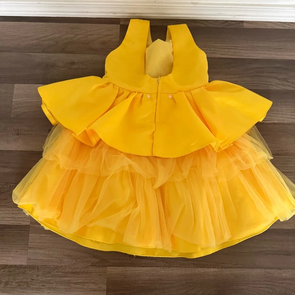 SHEIN Vibrant Yellow Fabric